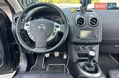 Внедорожник / Кроссовер Nissan Qashqai 2012 в 