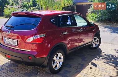 Позашляховик / Кросовер Nissan Qashqai 2010 в 