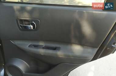 Внедорожник / Кроссовер Nissan Qashqai 2012 в 