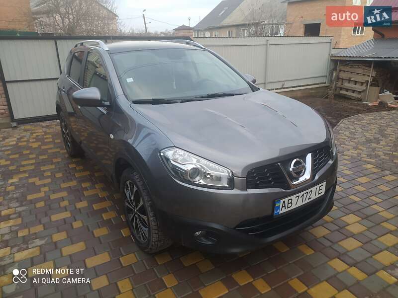 Внедорожник / Кроссовер Nissan Qashqai 2012 в 