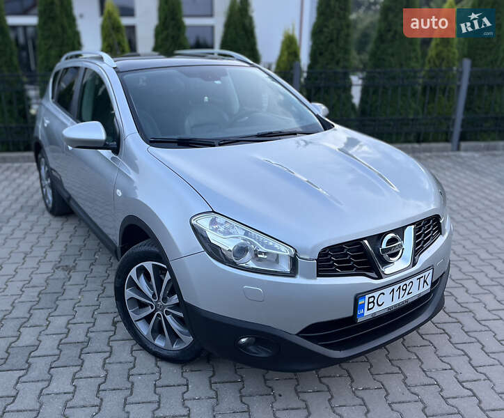 Позашляховик / Кросовер Nissan Qashqai 2010 в Стрию