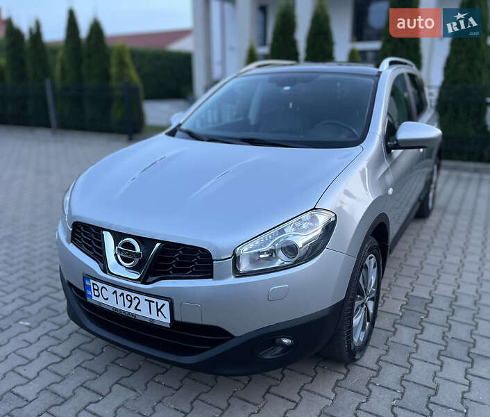 Позашляховик / Кросовер Nissan Qashqai 2010 в Стрию