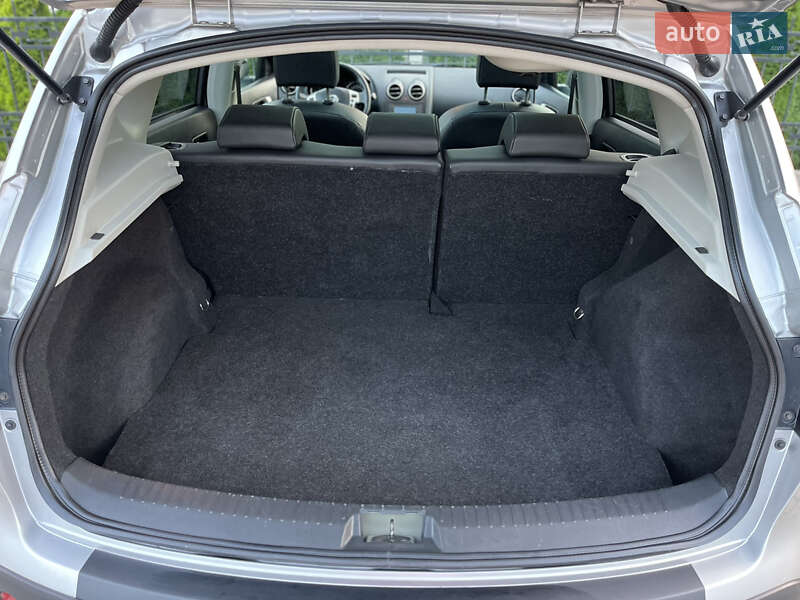 Позашляховик / Кросовер Nissan Qashqai 2010 в Стрию