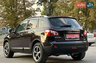 Внедорожник / Кроссовер Nissan Qashqai 2010 в 