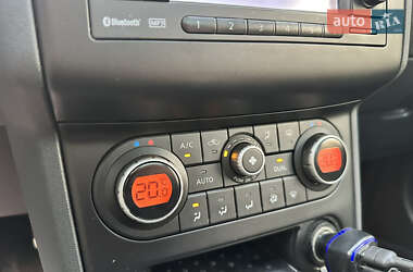 Внедорожник / Кроссовер Nissan Qashqai 2010 в 