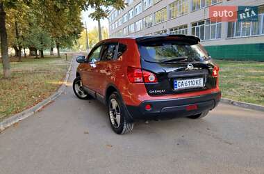 Внедорожник / Кроссовер Nissan Qashqai 2008 в 