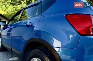 Внедорожник / Кроссовер Nissan Qashqai 2008 в 