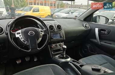 Внедорожник / Кроссовер Nissan Qashqai 2010 в 