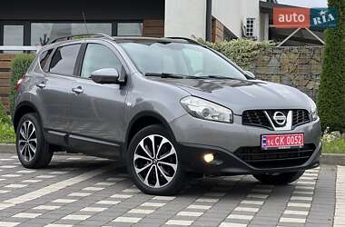 Внедорожник / Кроссовер Nissan Qashqai 2013 в 