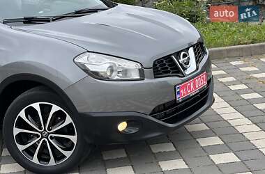 Внедорожник / Кроссовер Nissan Qashqai 2013 в 