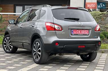 Внедорожник / Кроссовер Nissan Qashqai 2013 в 