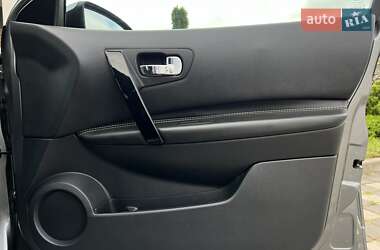Внедорожник / Кроссовер Nissan Qashqai 2013 в 
