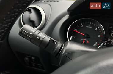 Внедорожник / Кроссовер Nissan Qashqai 2013 в 