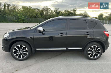 Позашляховик / Кросовер Nissan Qashqai 2010 в 