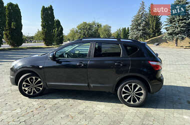 Внедорожник / Кроссовер Nissan Qashqai 2013 в 
