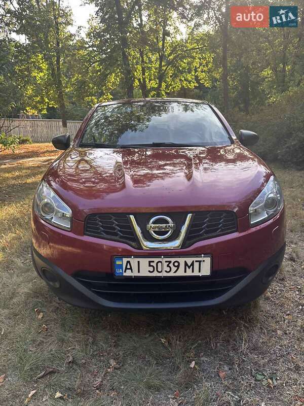 Внедорожник / Кроссовер Nissan Qashqai 2013 в Вышгороде