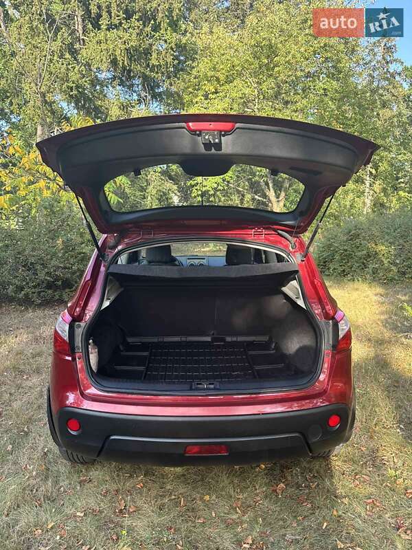 Внедорожник / Кроссовер Nissan Qashqai 2013 в Вышгороде