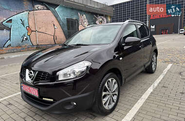 Внедорожник / Кроссовер Nissan Qashqai 2012 в 