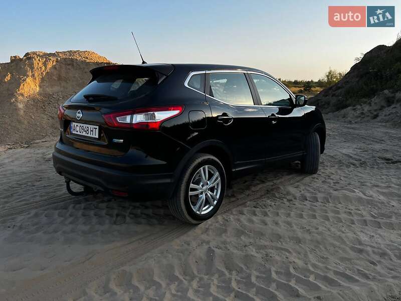 Внедорожник / Кроссовер Nissan Qashqai 2014 в Камне-Каширском
