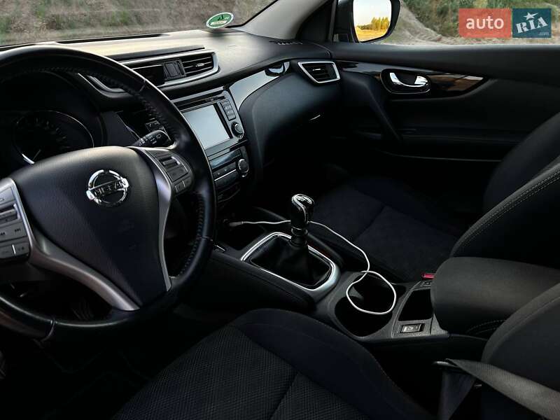 Внедорожник / Кроссовер Nissan Qashqai 2014 в Камне-Каширском