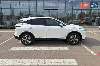 Внедорожник / Кроссовер Nissan Qashqai 2023 в 