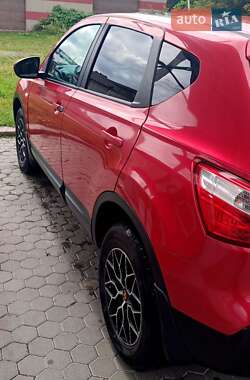Позашляховик / Кросовер Nissan Qashqai 2013 в Кременці