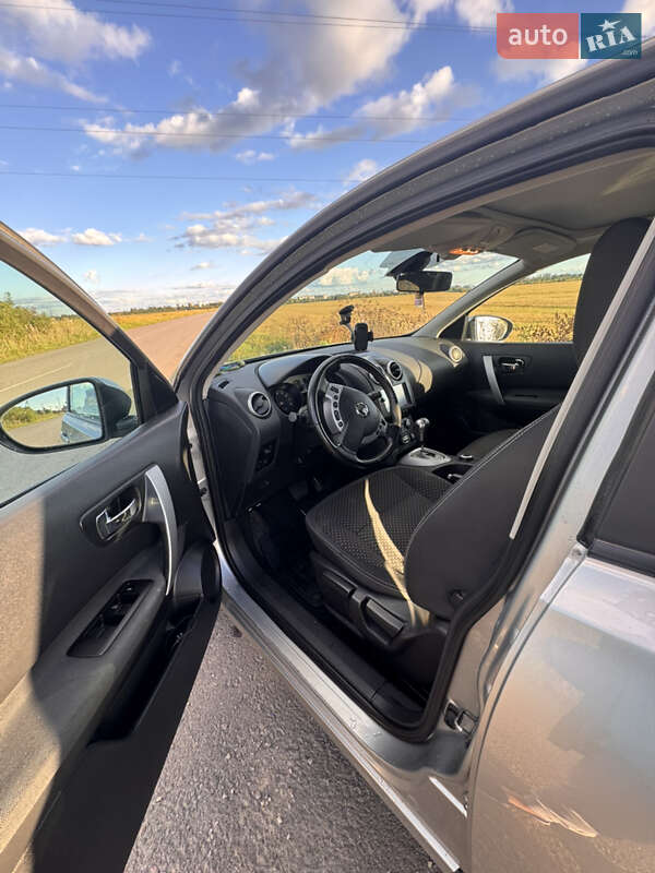 Позашляховик / Кросовер Nissan Qashqai 2008 в Стрию