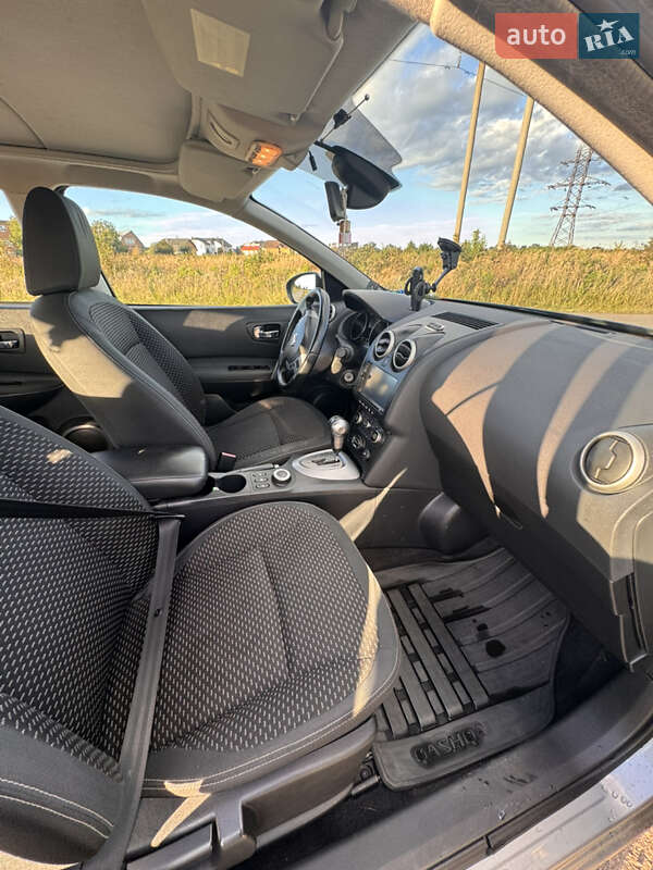Позашляховик / Кросовер Nissan Qashqai 2008 в Стрию