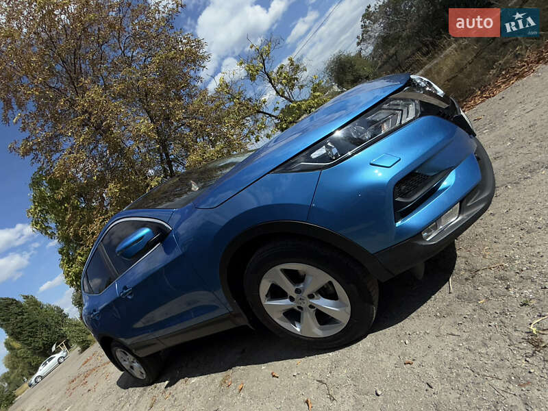 Внедорожник / Кроссовер Nissan Qashqai 2019 в Днепре