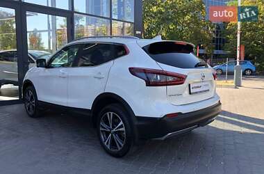 Внедорожник / Кроссовер Nissan Qashqai 2020 в 