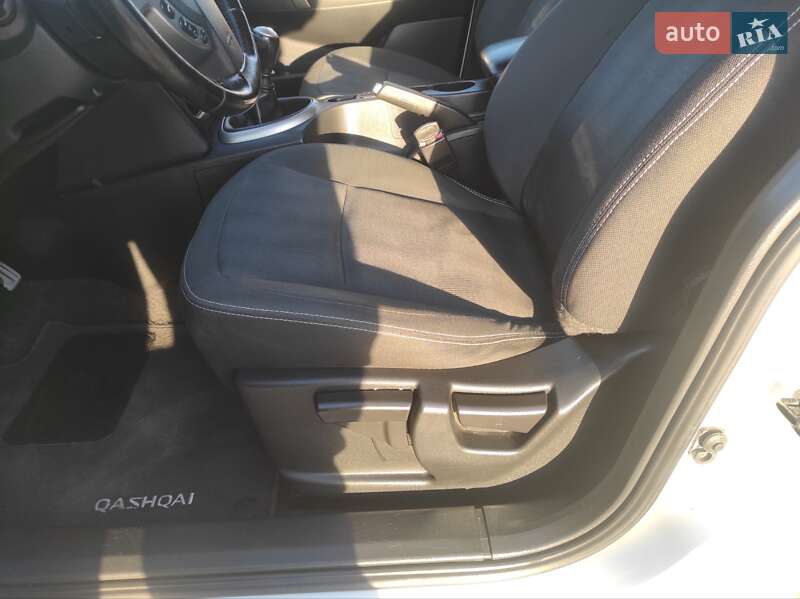 Внедорожник / Кроссовер Nissan Qashqai 2011 в Полтаве