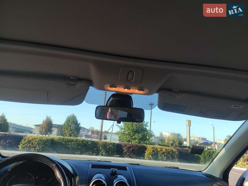 Внедорожник / Кроссовер Nissan Qashqai 2011 в Полтаве