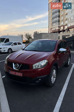 Внедорожник / Кроссовер Nissan Qashqai 2010 в Умани