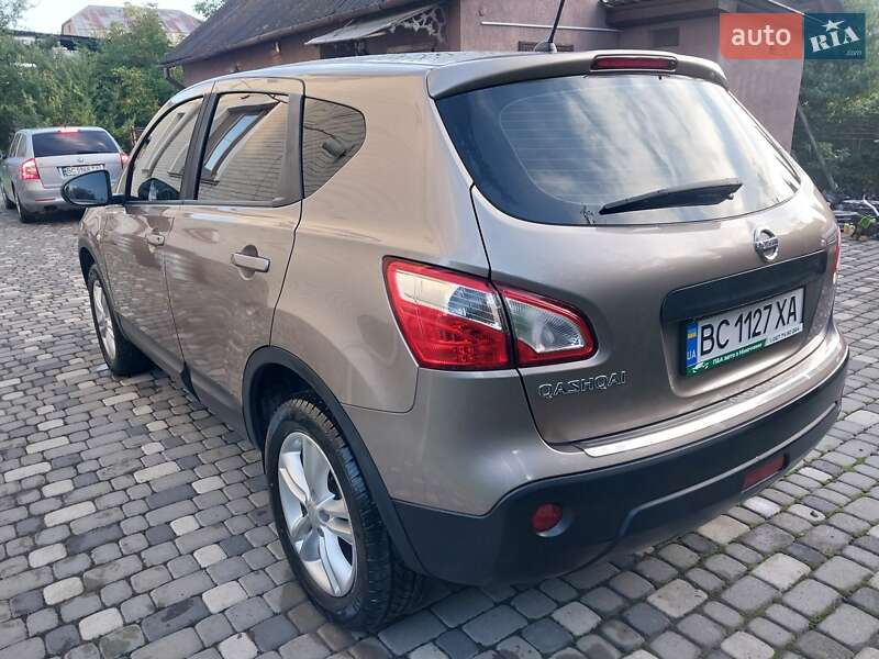 Внедорожник / Кроссовер Nissan Qashqai 2012 в Ходорове