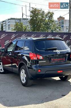 Внедорожник / Кроссовер Nissan Qashqai 2009 в 