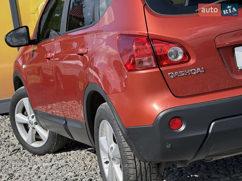 Позашляховик / Кросовер Nissan Qashqai 2008 в Стрию