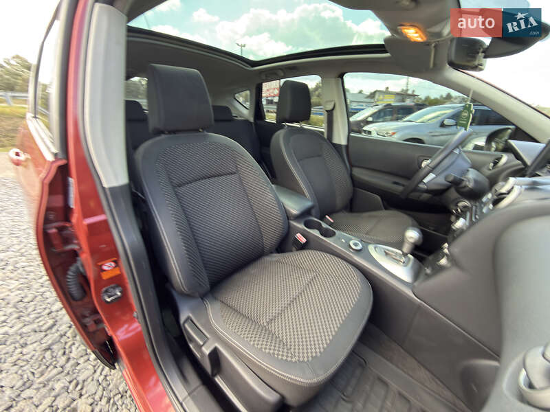 Позашляховик / Кросовер Nissan Qashqai 2008 в Стрию