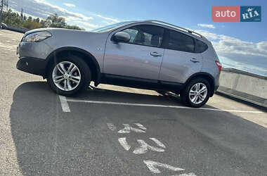 Внедорожник / Кроссовер Nissan Qashqai 2011 в 