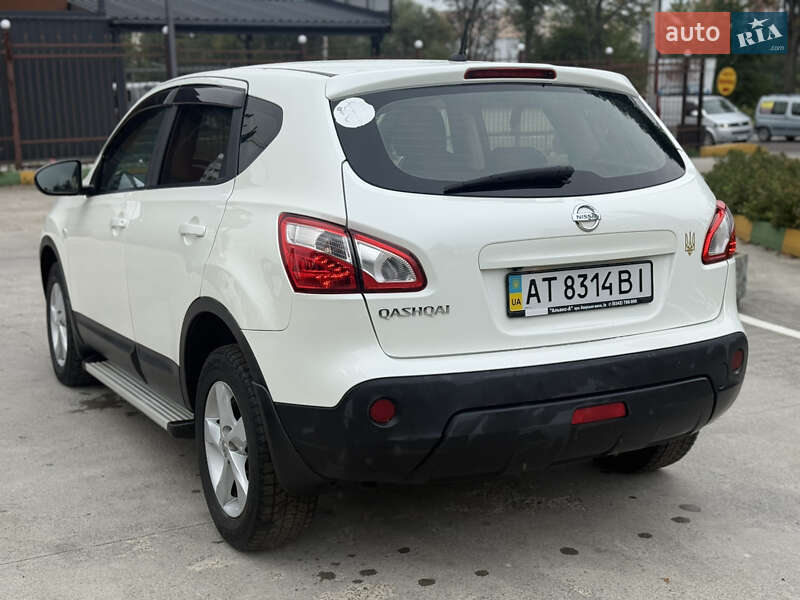 Внедорожник / Кроссовер Nissan Qashqai 2013 в Ивано-Франковске