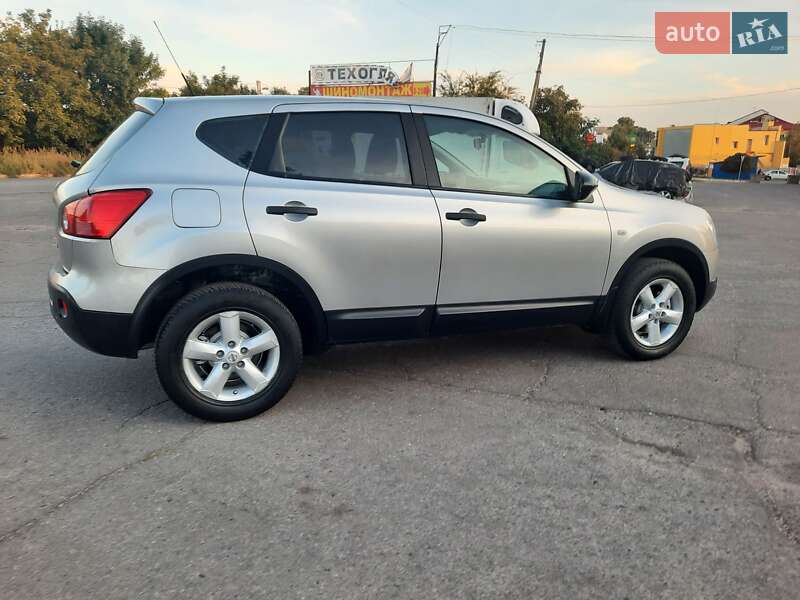 Внедорожник / Кроссовер Nissan Qashqai 2009 в Полтаве