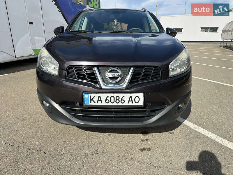 Внедорожник / Кроссовер Nissan Qashqai 2011 в 