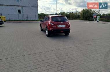 Внедорожник / Кроссовер Nissan Qashqai 2013 в 