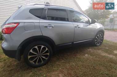 Внедорожник / Кроссовер Nissan Qashqai 2011 в 