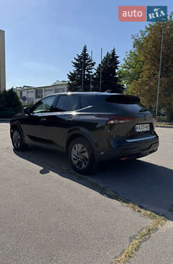 Внедорожник / Кроссовер Nissan Qashqai 2022 в 
