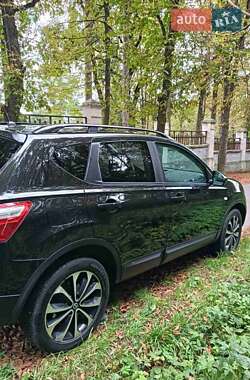 Внедорожник / Кроссовер Nissan Qashqai 2013 в 