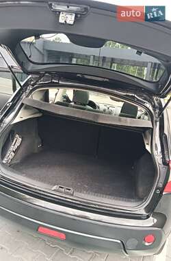Внедорожник / Кроссовер Nissan Qashqai 2013 в 