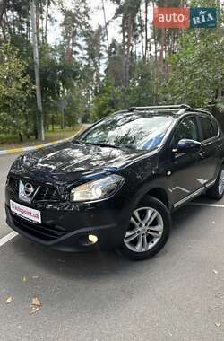 Внедорожник / Кроссовер Nissan Qashqai 2011 в 
