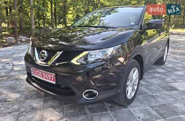 Позашляховик / Кросовер Nissan Qashqai 2015 в Івано-Франківську