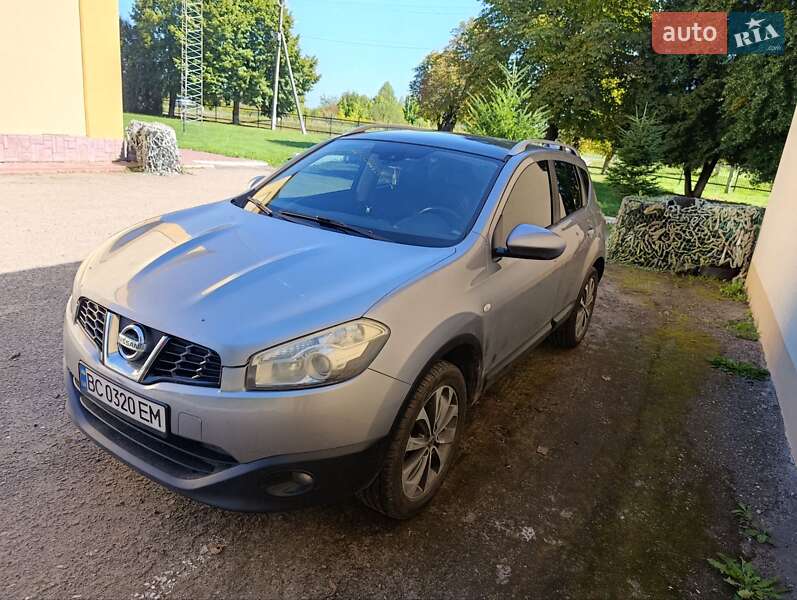 Внедорожник / Кроссовер Nissan Qashqai 2010 в Львове