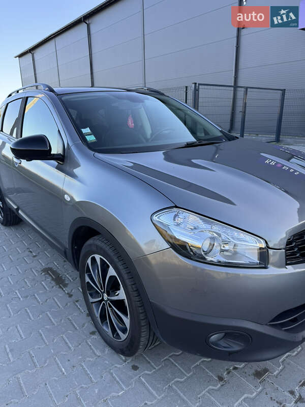 Внедорожник / Кроссовер Nissan Qashqai 2013 в Ивано-Франковске